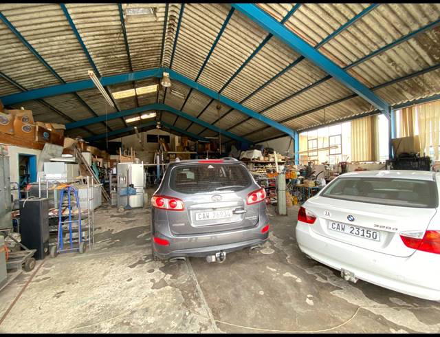 645M² WAREHOUSE FOR SALE IN GEORGE SOUTH